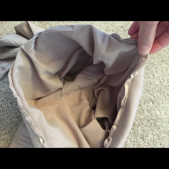 SOLD! Gymshark Energy Seamless Leggings - Picture 6 of 6